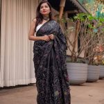 minimalistic-saree-styling