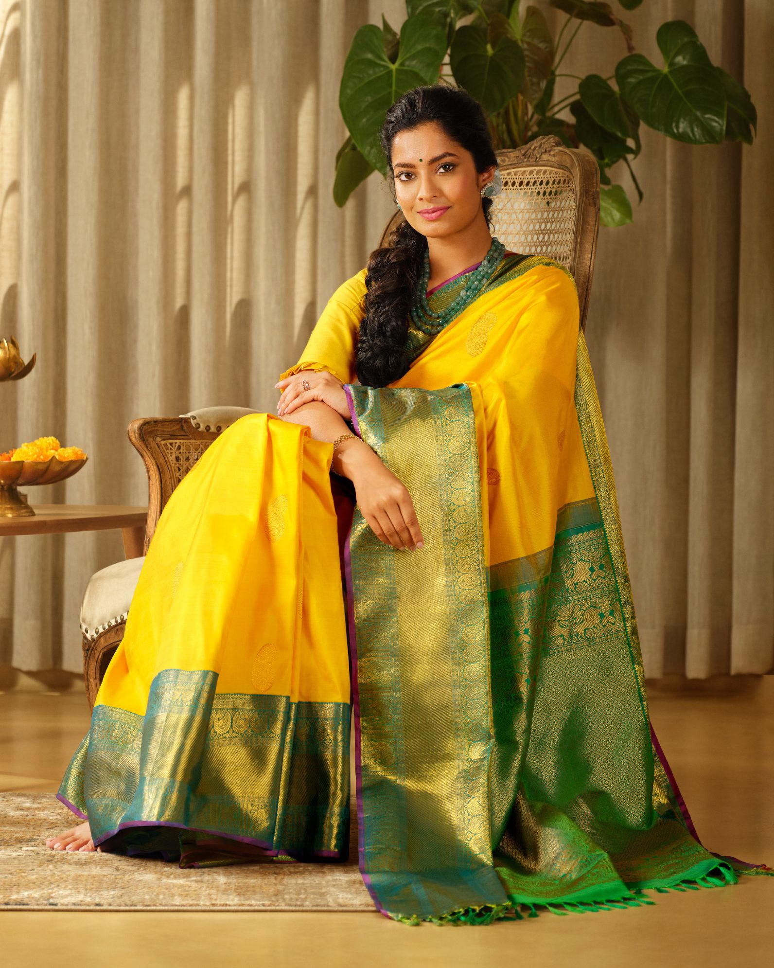 Buy Saree Online from latest Saree collection at Taneira.